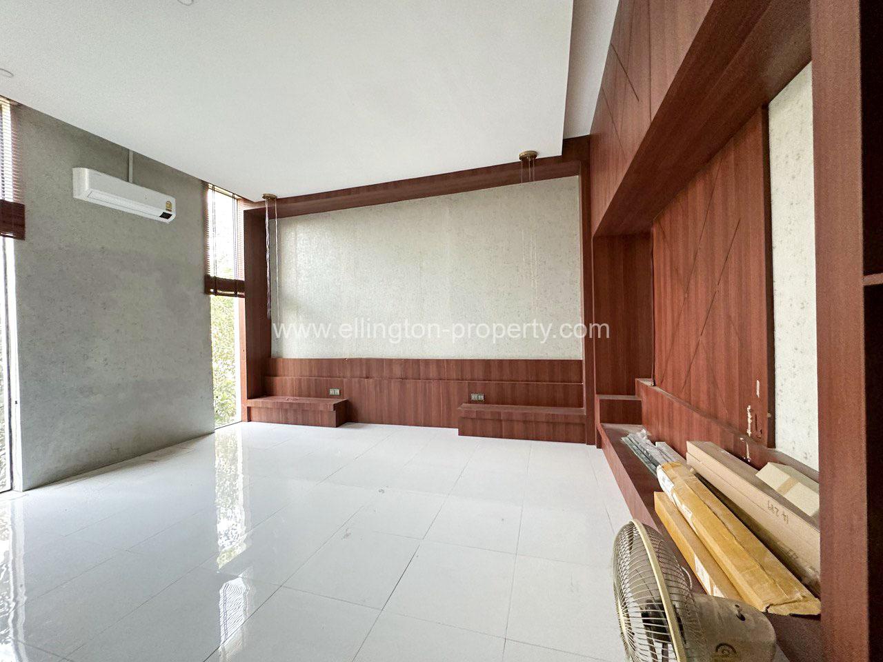 Flat House For Rent In Chroy Changvar - Ellington Property