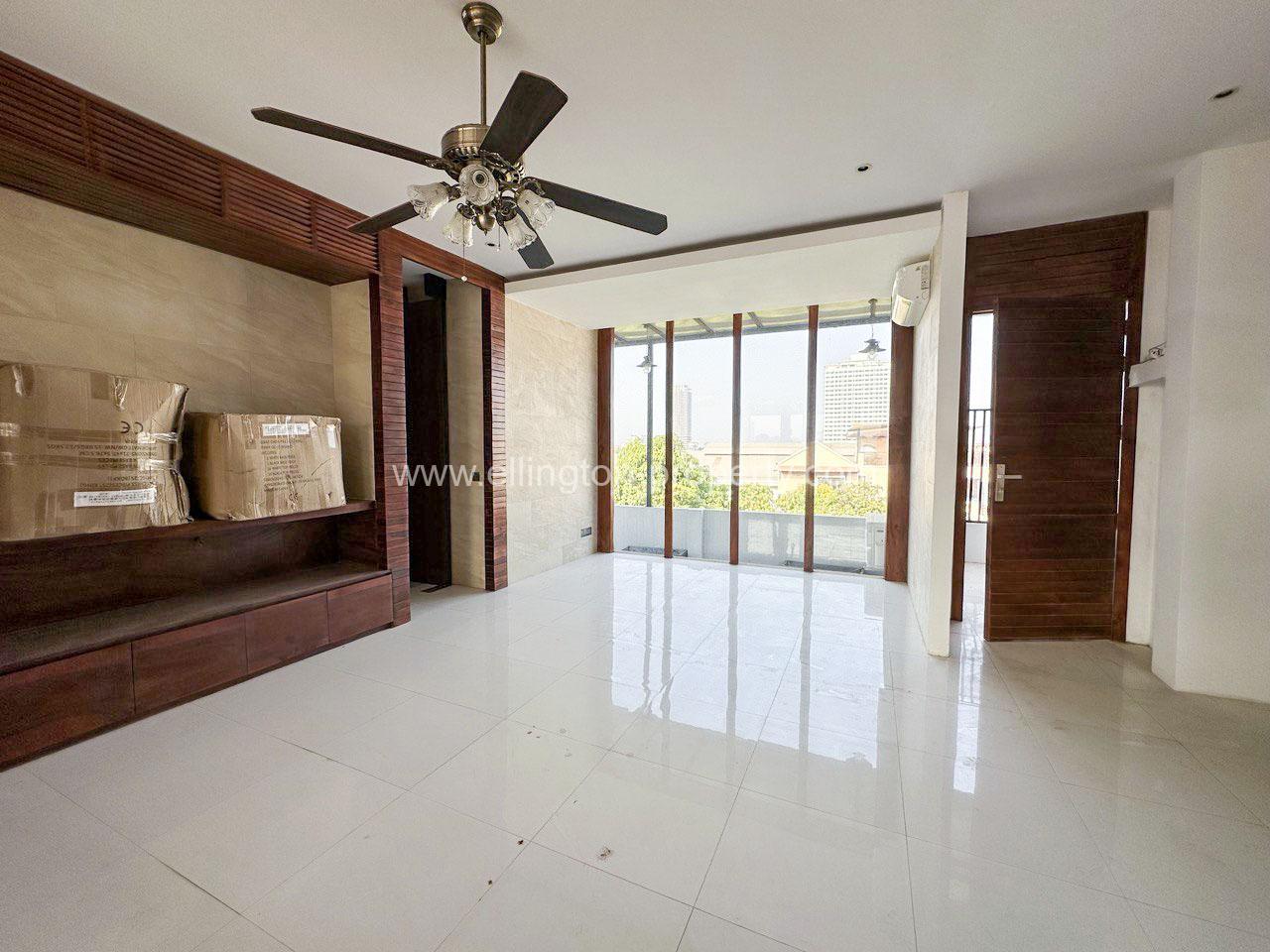 Flat House For Rent In Chroy Changvar - Ellington Property