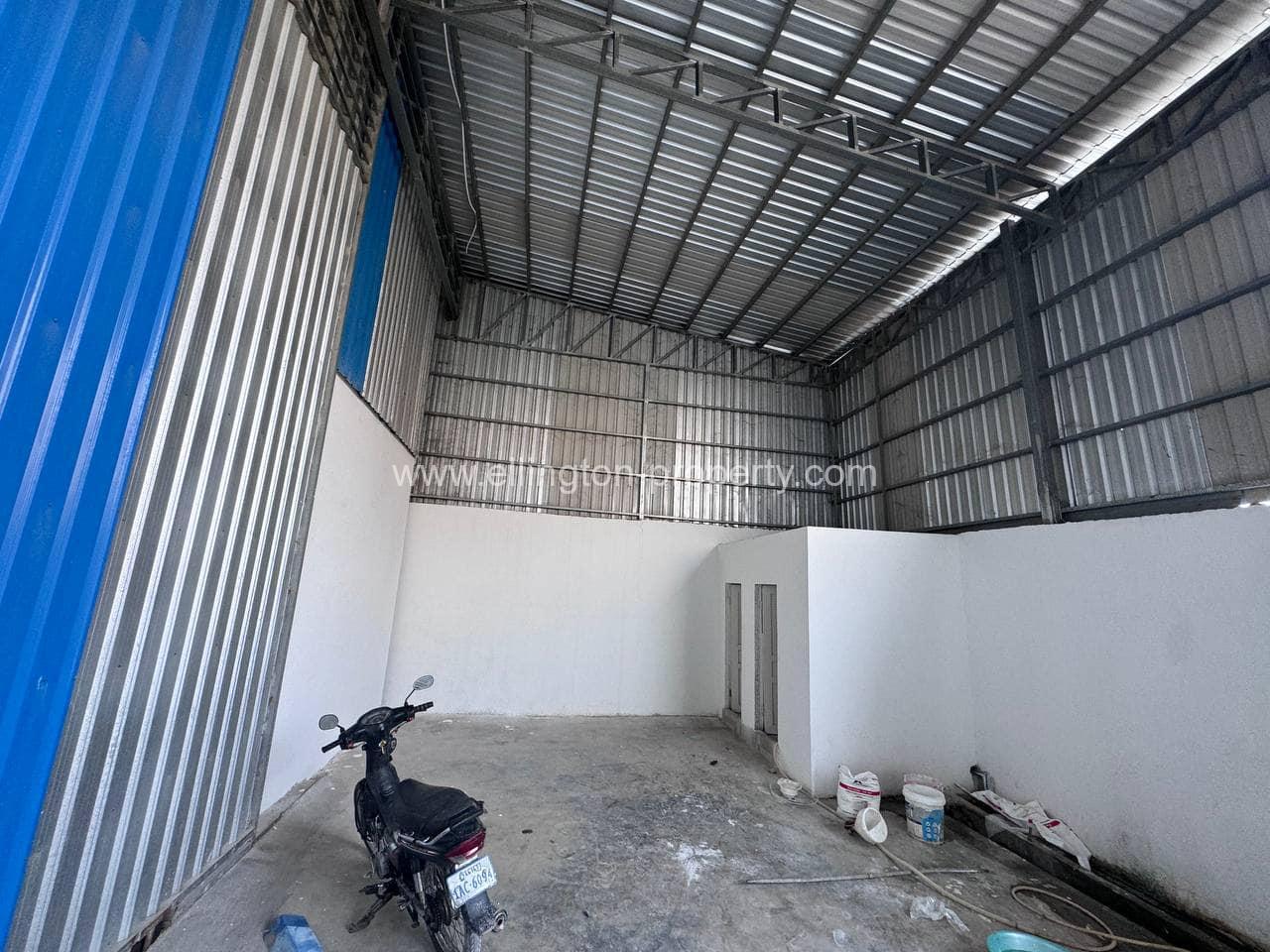 Warehouse For Rent In Sensok Area - Ellington Property