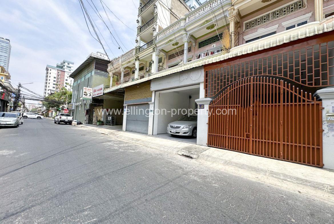 Shophouse For Rent In Bkk3 - Ellington Property