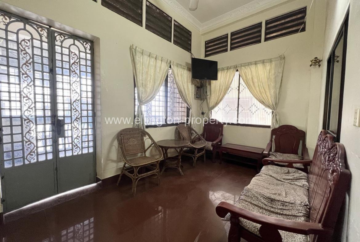 2 Bedrooms Flat Apartment For Rent In Daun Penh Area - Ellington Property