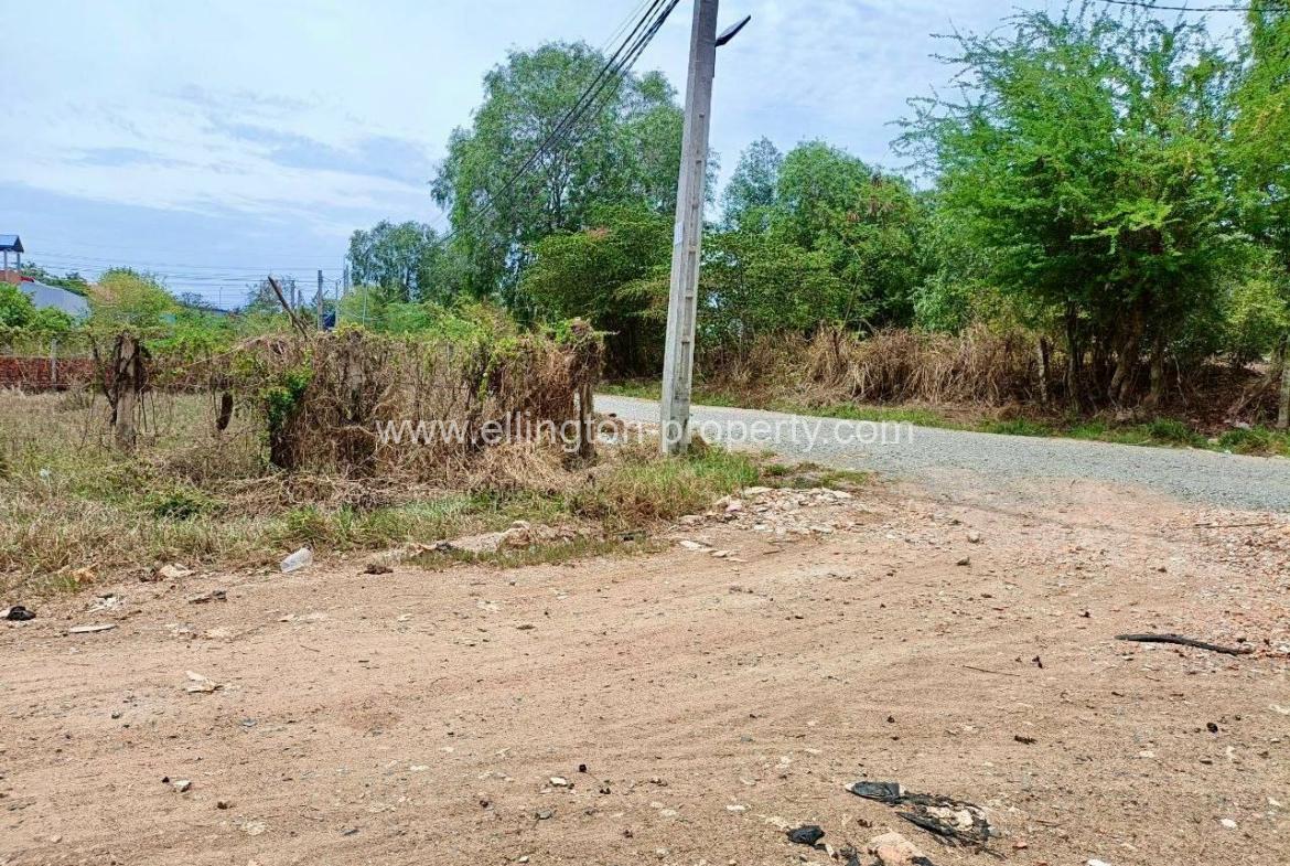 Corner Land For Sale Near New Airport - Ellington Property