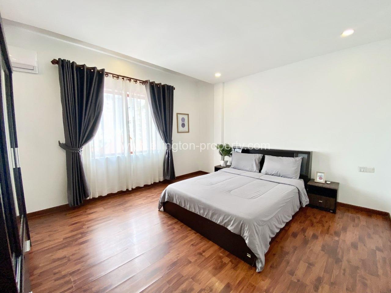 3 Bedrooms Serviced Apartment For Rent - Ellington Property