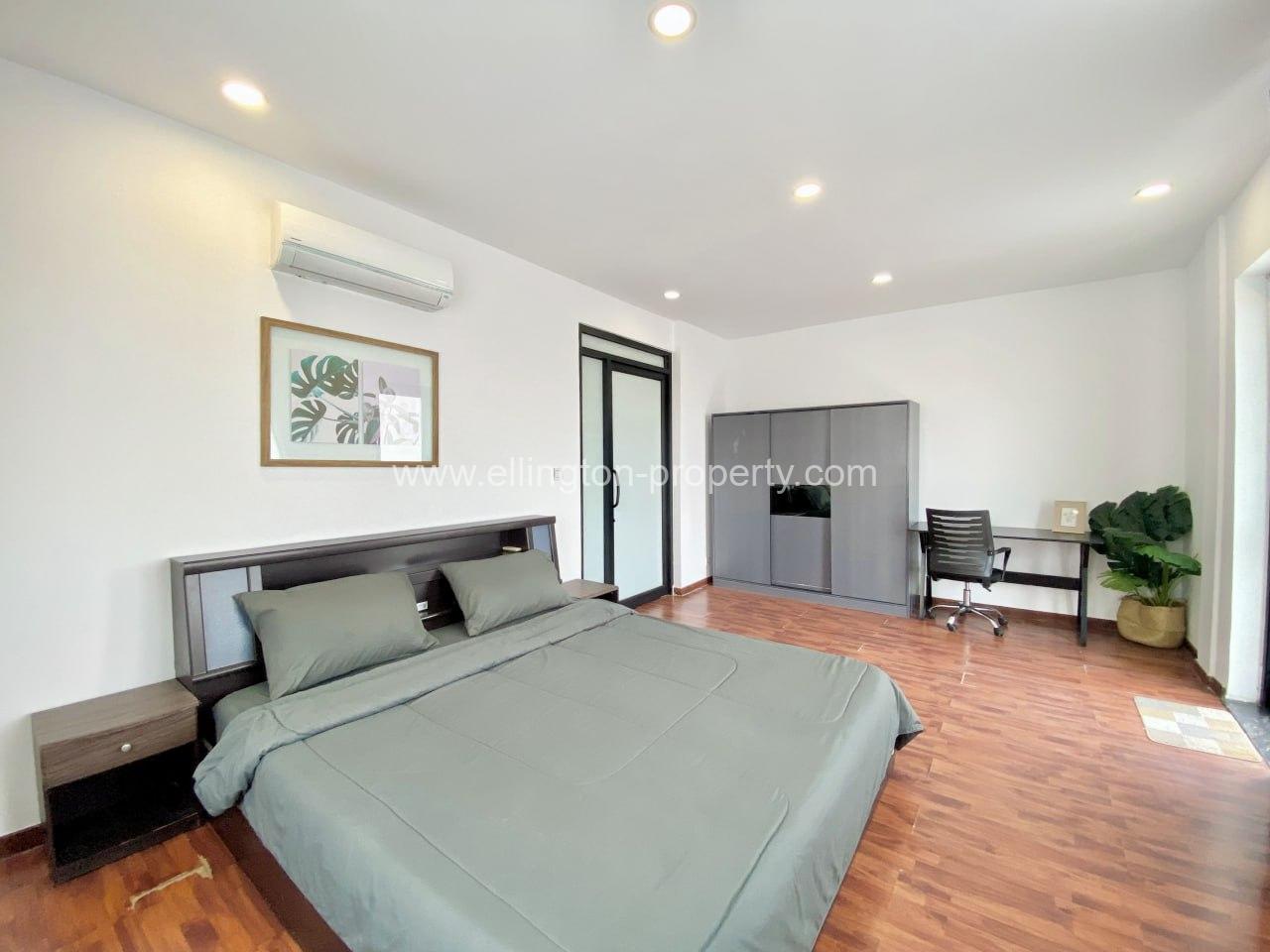 3 Bedrooms Serviced Apartment For Rent - Ellington Property