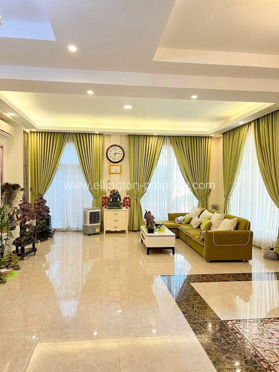 King Villa For Rent In Borey Orkide - Ellington Property