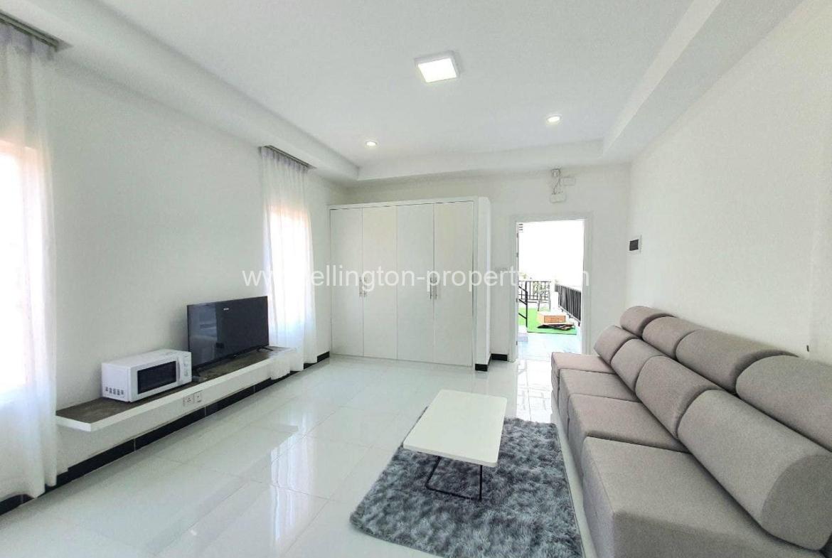 2 Bedrooms Service Apartment For Rent - Ellington Property