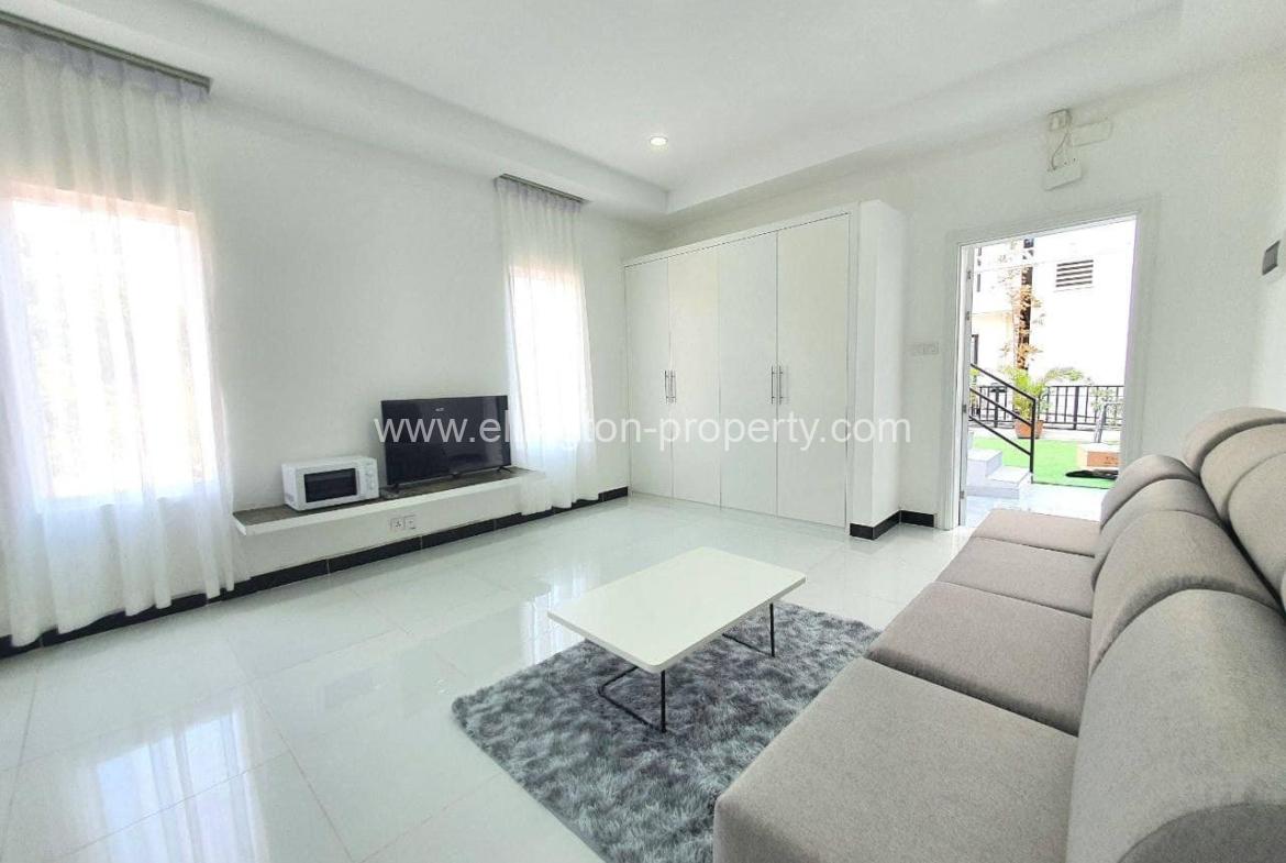 2 Bedrooms Service Apartment For Rent - Ellington Property