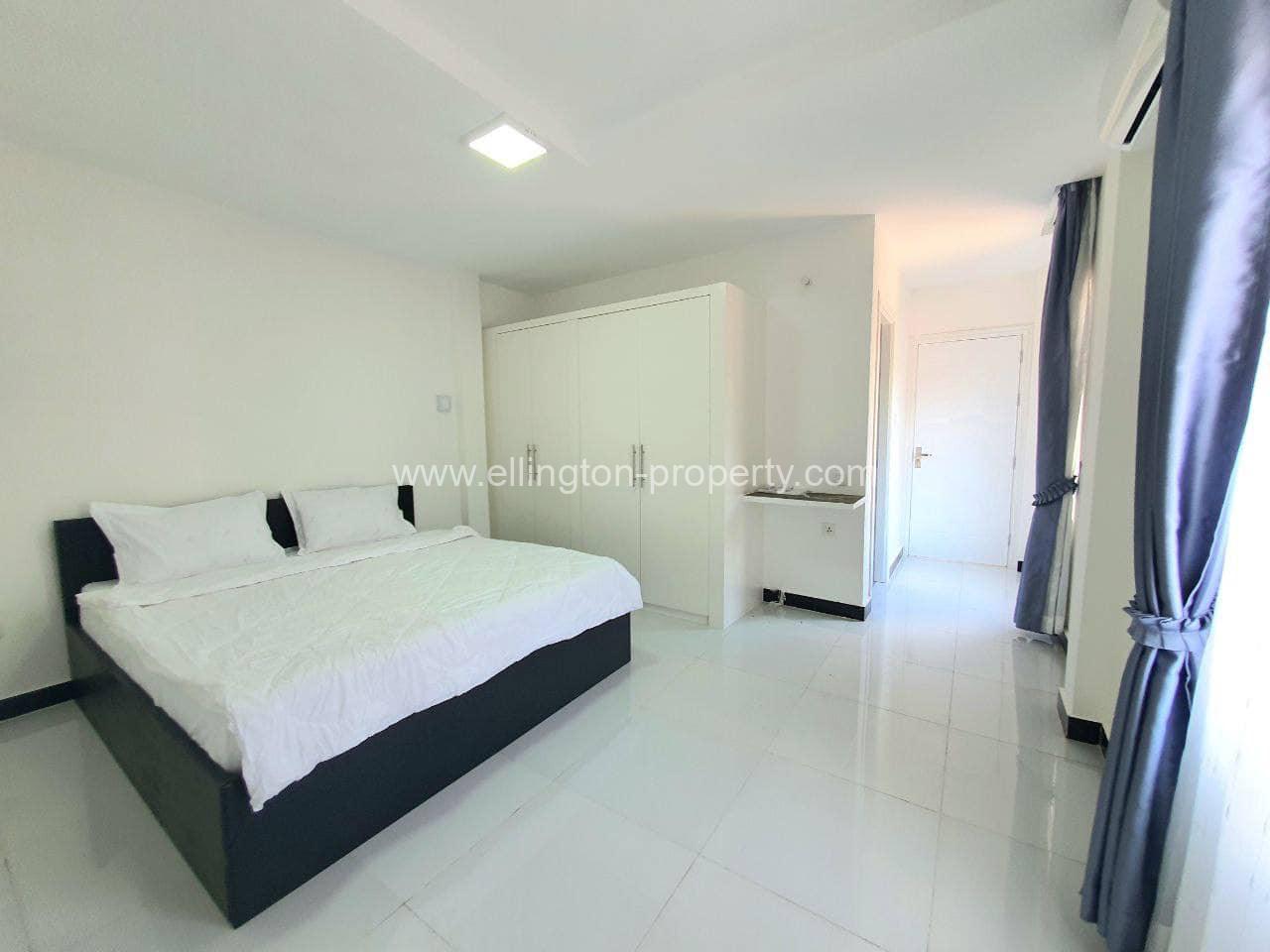 2 Bedrooms Service Apartment For Rent - Ellington Property