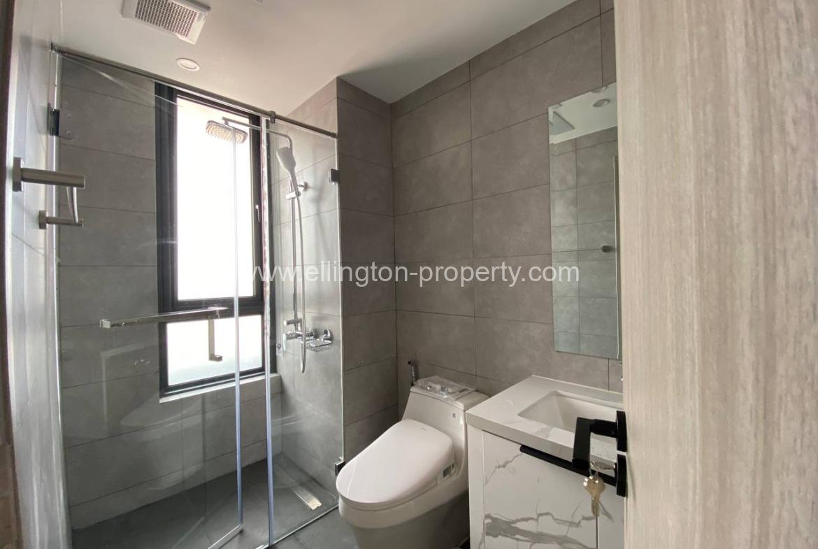 4 Bedrooms Service Apartment For Rent In Bkk1 - Ellington Property