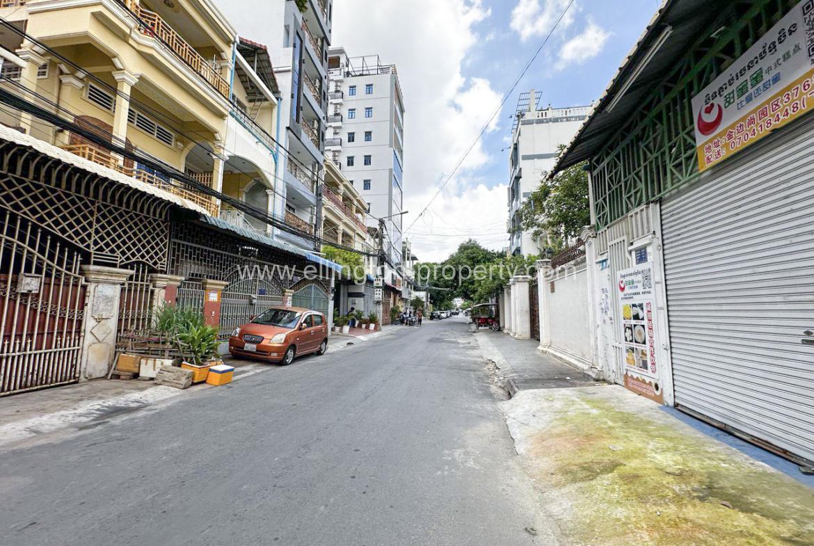 Shophouse For Rent In Bkk3 - Ellington Property