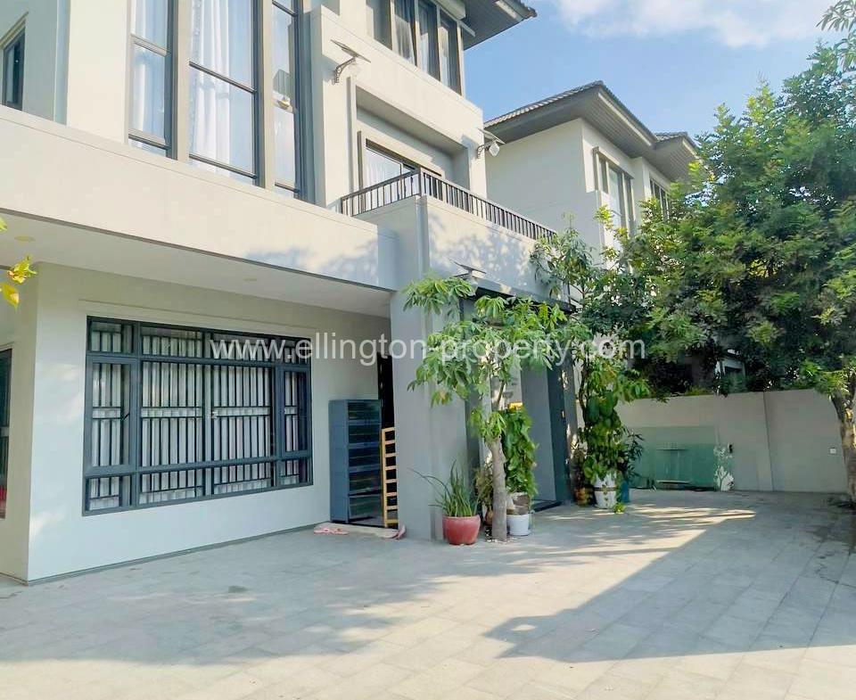 Single Villa For Rent At Borey Chip Mong Land Park Land 598 - Ellington Property