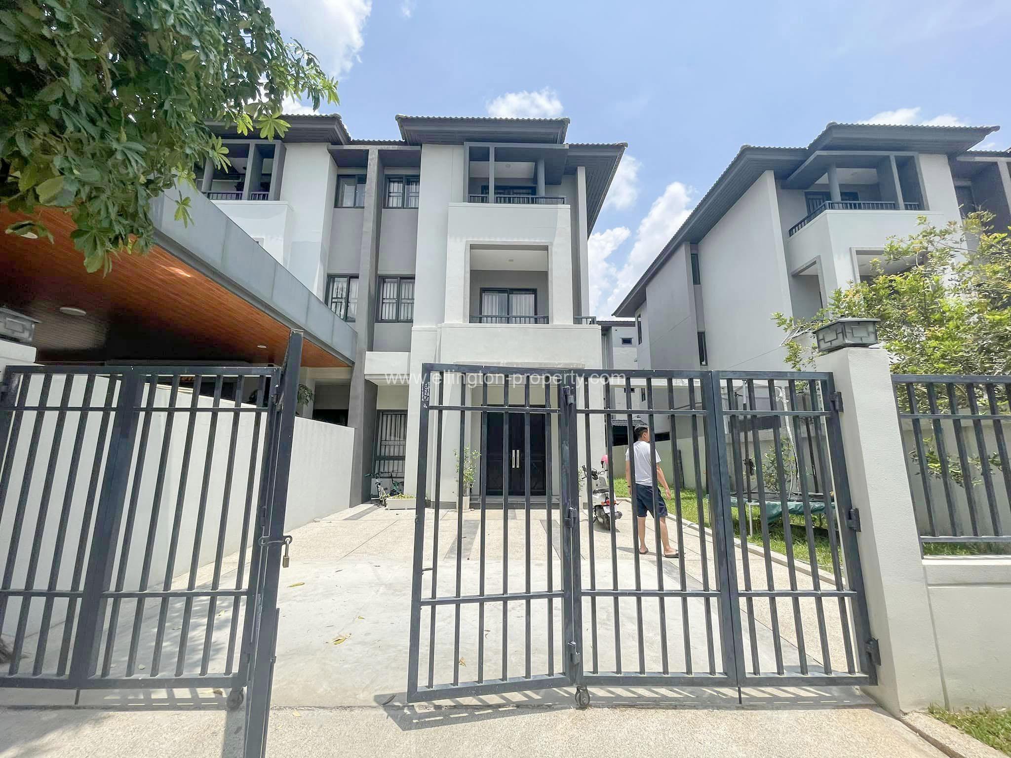 Twin Villa For Rent In Borey Chip Mong Land, Landmark 60m - Ellington Property