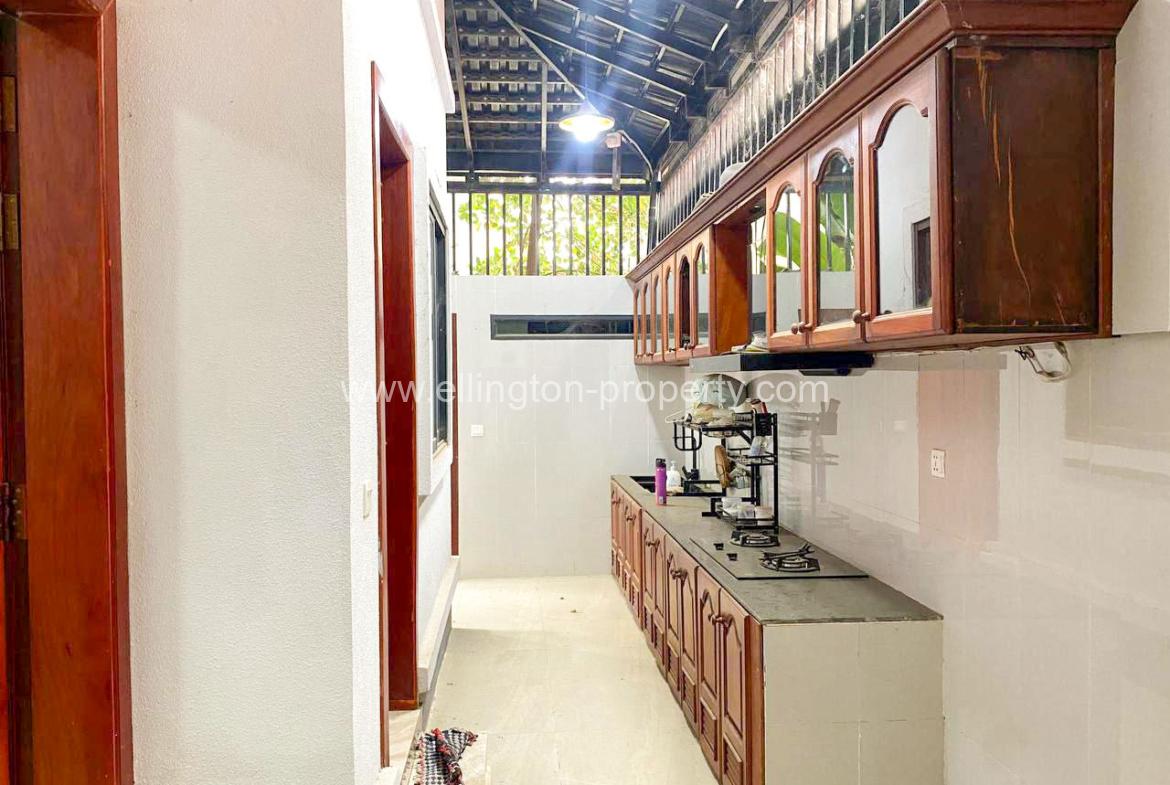 Villa For Rent At Western Tuol Sangker Near International School - Ellington Property