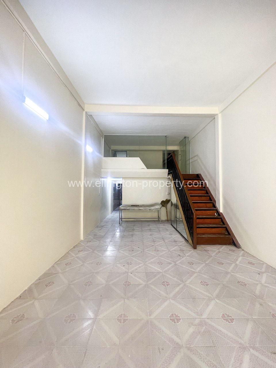 Shophouse For Rent In Bkk - Ellington Property