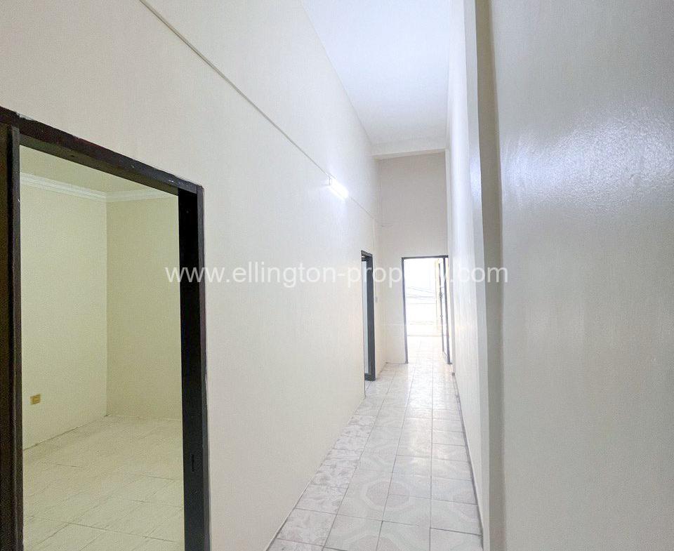 Shophouse For Rent In Bkk - Ellington Property