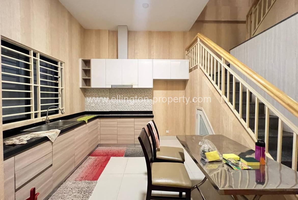 Flat House For Rent At Borey Peng Huoth Boeung Snor - Ellington Property