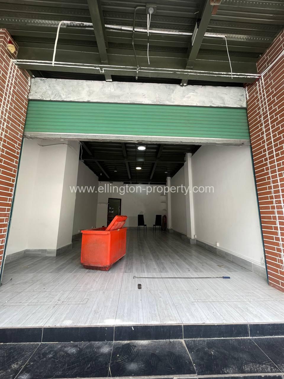 Shop House For Rent In Phsar Chas - Ellington Property