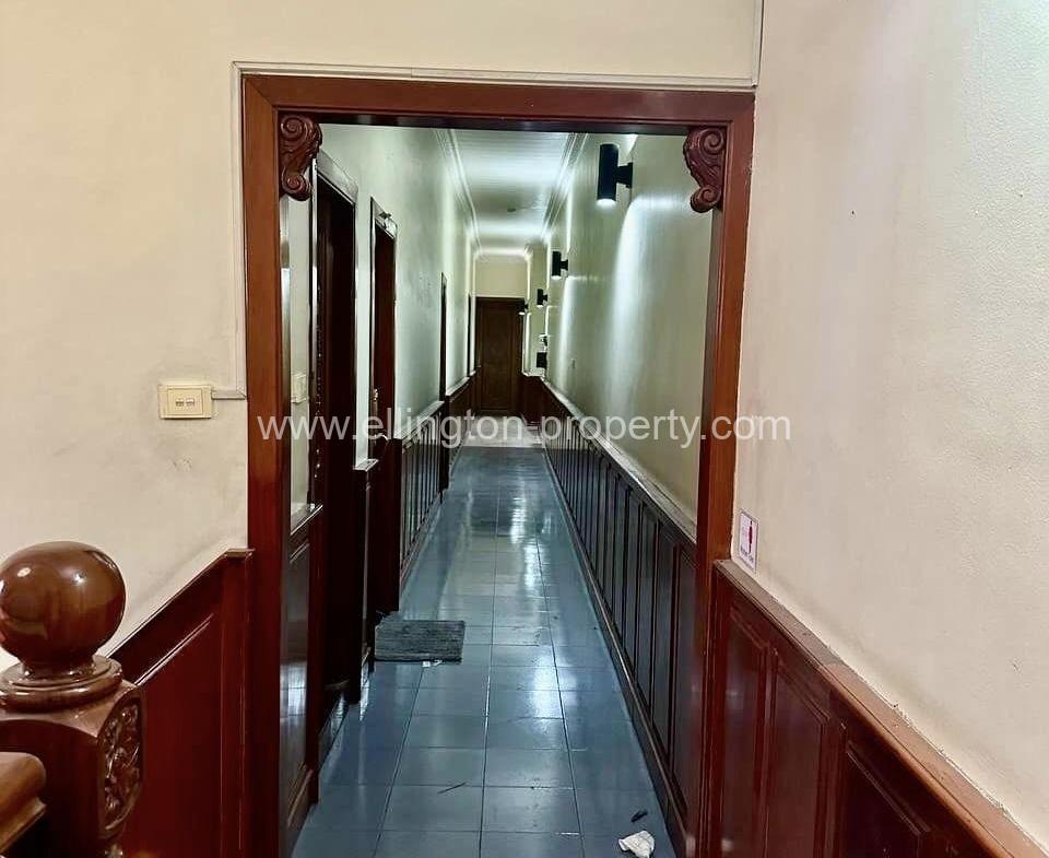 Shophouse For Rent In Bkk1 - Ellington Property