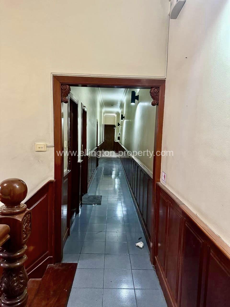 Shophouse For Rent In Bkk1 - Ellington Property