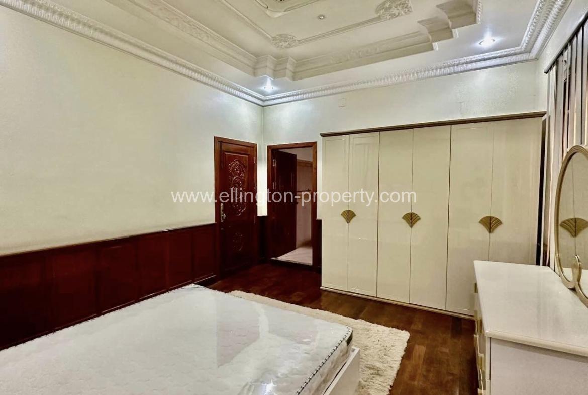 Shophouse For Rent In Bkk1 - Ellington Property