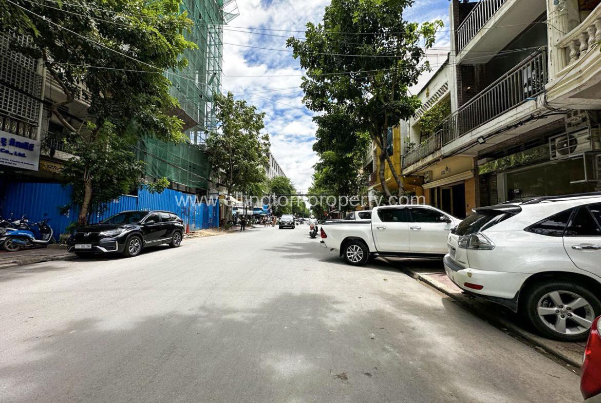 Shophouse For Rent In Daun Penh Area - Ellington Property