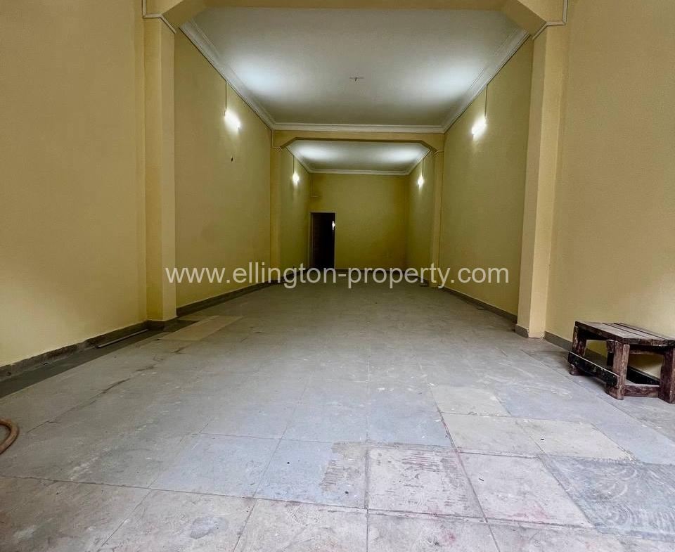 Shophouse For Rent In Daun Penh Area - Ellington Property