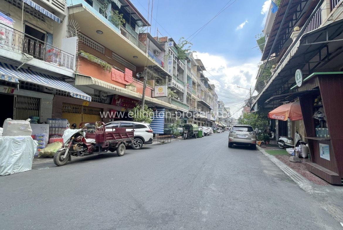 Shophouse For Rent In 7 Makara Area - Ellington Property