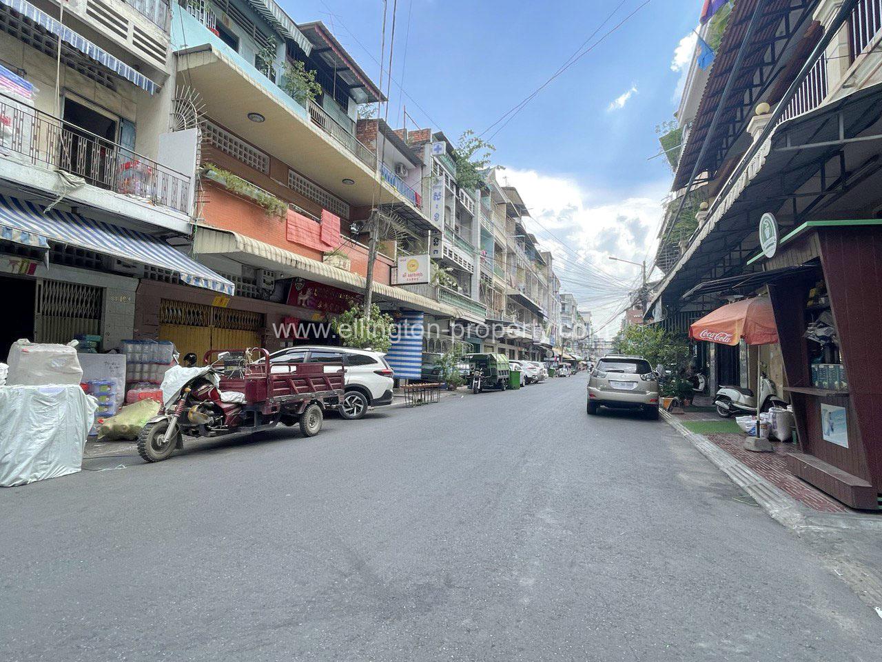 Shophouse For Rent In 7 Makara Area - Ellington Property