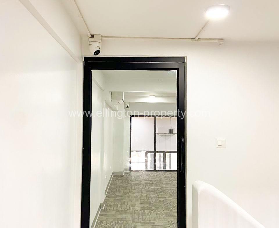 Office Building For Rent In Olympic Area - Ellington Property