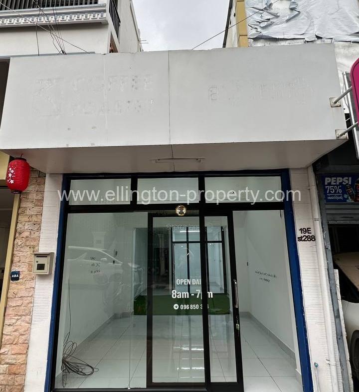 Shophouse For Rent In Bkk2 - Ellington Property