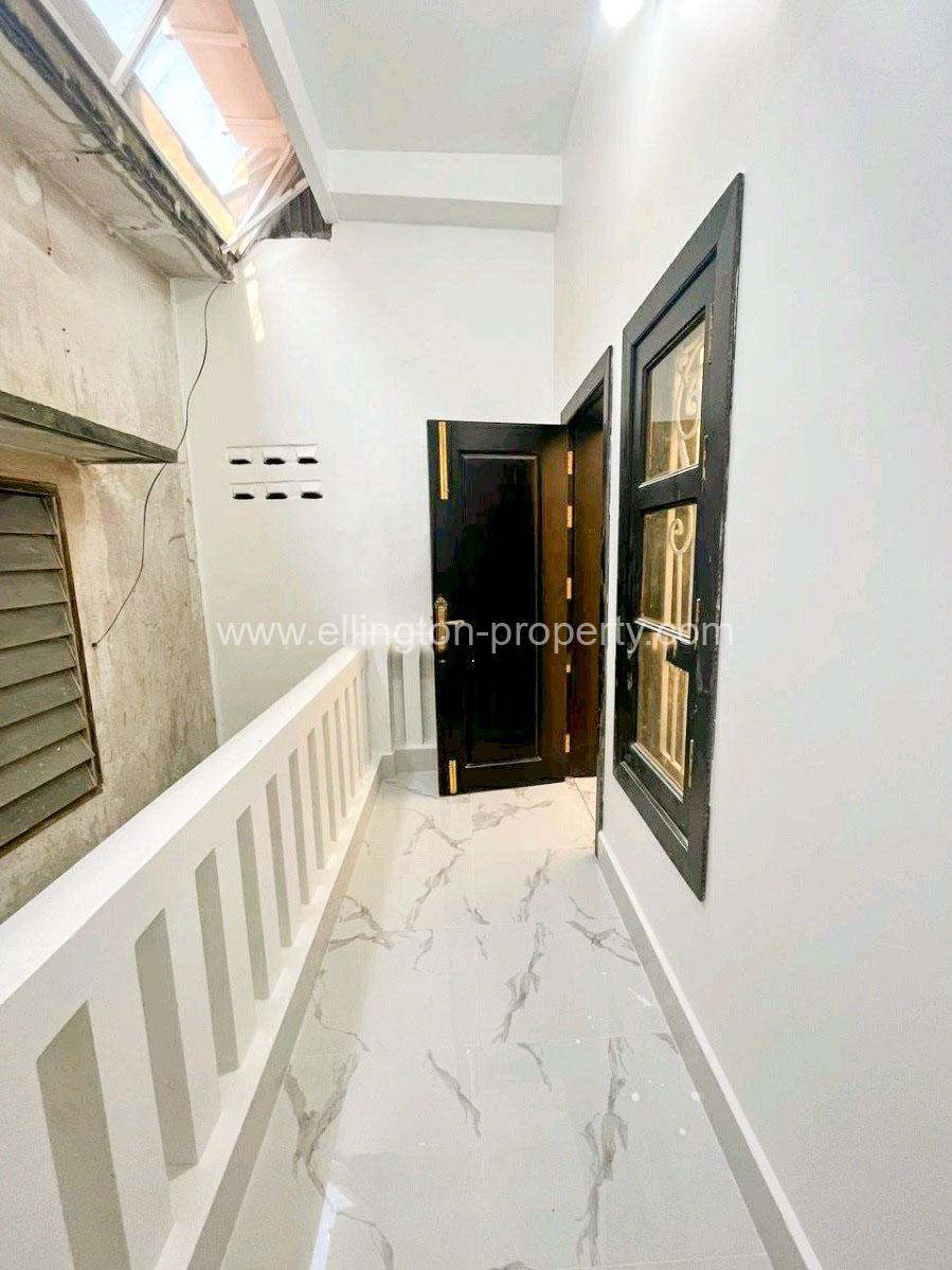 Shop House For Rent In Daun Penh - Ellington Property