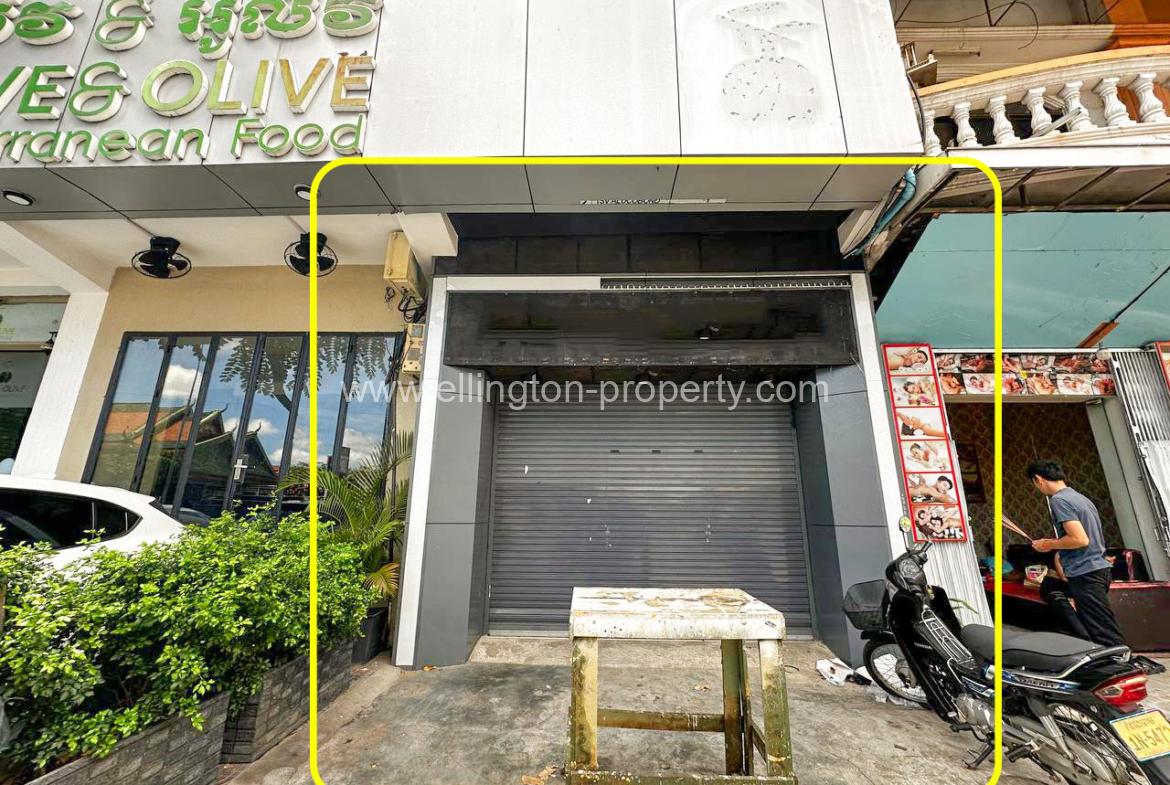 Shophouse For Rent Near River Side - Ellington Property