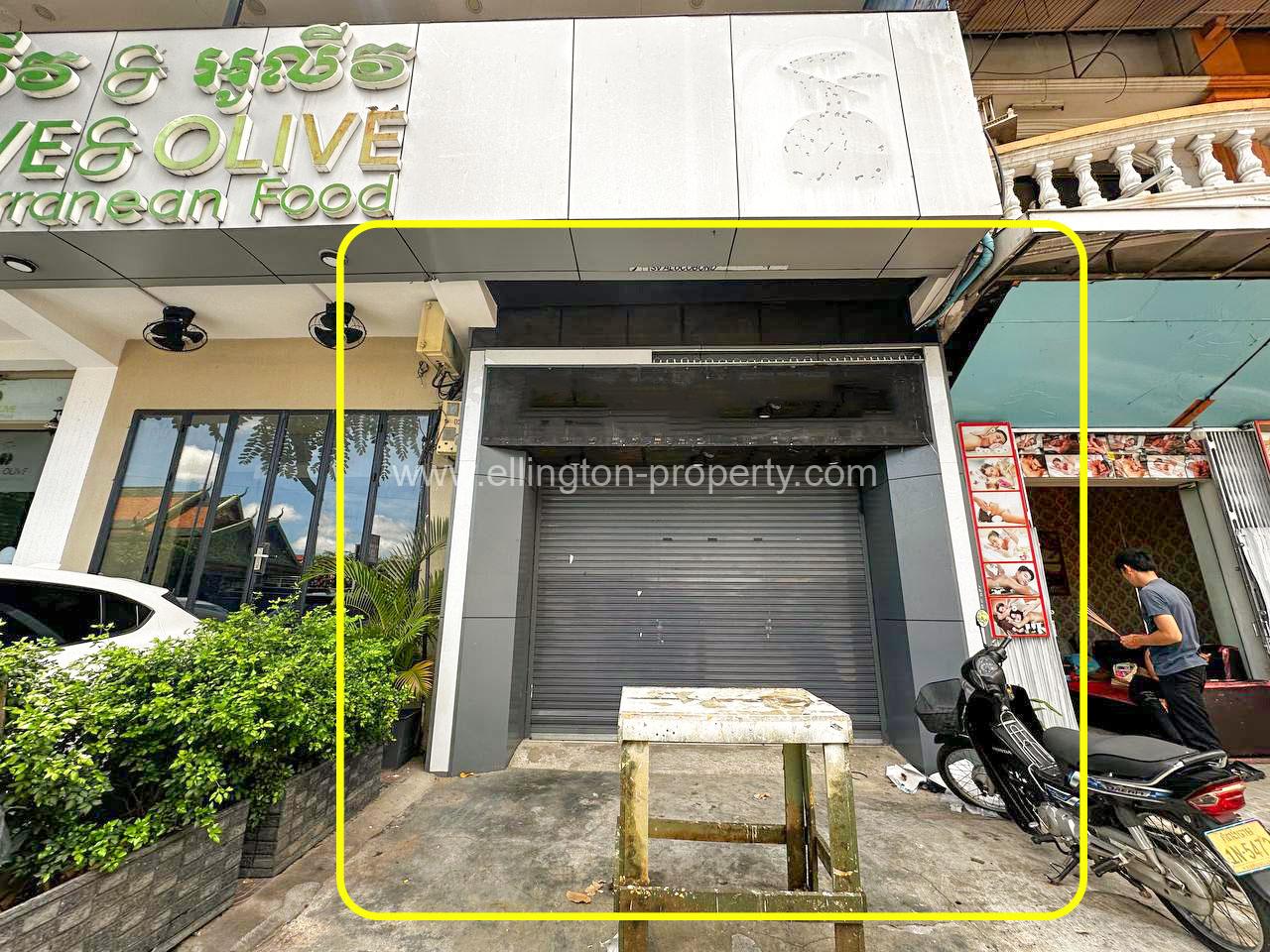 Shophouse For Rent Near River Side - Ellington Property