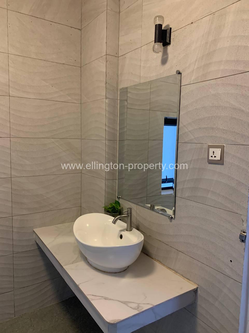 1 Bedroom Apartment For Rent In Doun Penh Near Royal Palace - Ellington Property