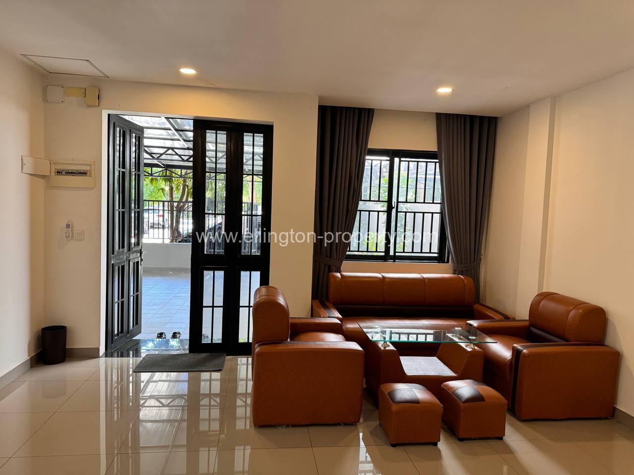 Link House For Rent At Borey Chip Mong 598 - Ellington Property