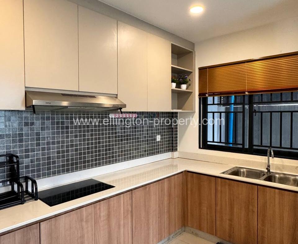 Link House For Rent At Borey Chip Mong 598 - Ellington Property