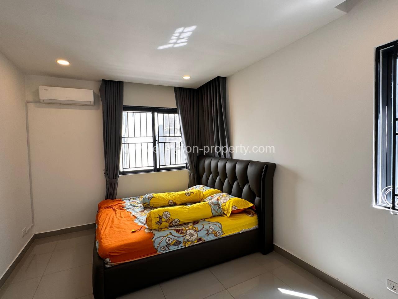 Link House For Rent At Borey Chip Mong 598 - Ellington Property