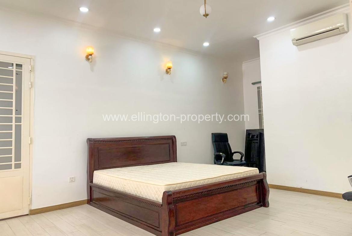 Villa For Rent In Toul Tompong Area - Ellington Property