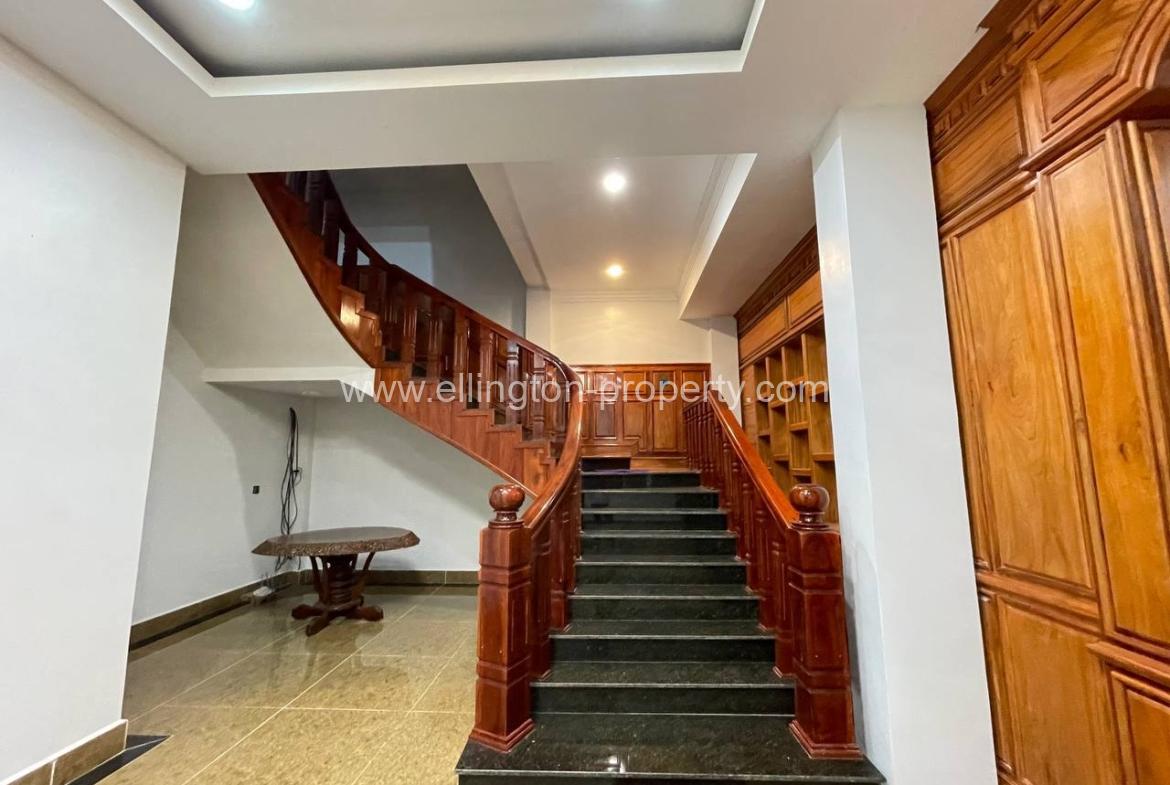 Single Villa For Rent In Sangkat Phnom Penh Thmey - Ellington Property