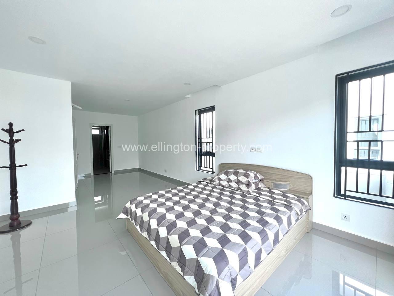 Villa For Rent In Borey Chip Mong 50m - Ellington Property