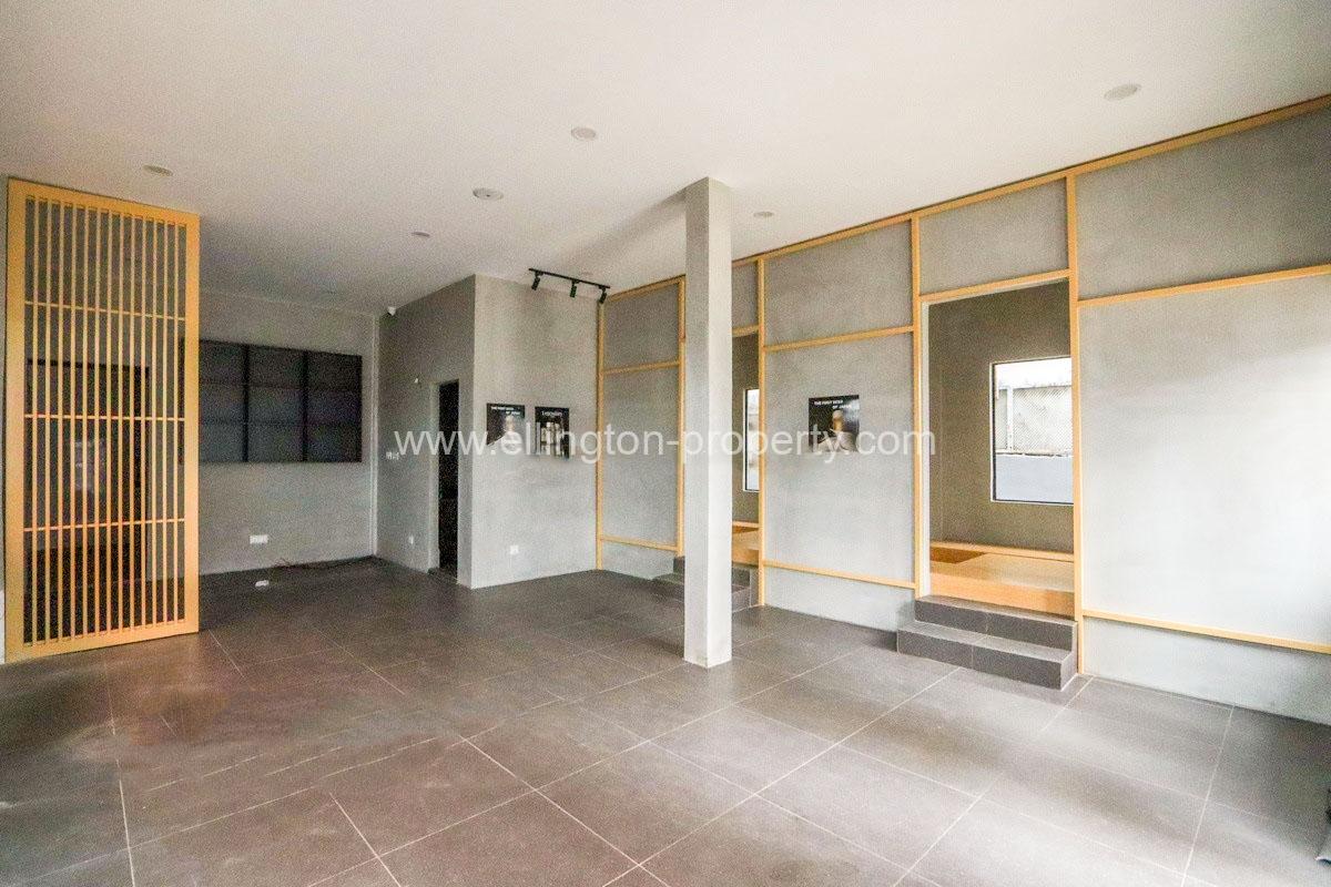 Commercial Villa For Rent In Bkk1 - Ellington Property