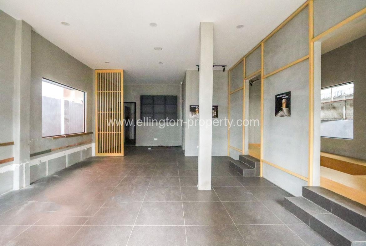 Commercial Villa For Rent In Bkk1 - Ellington Property