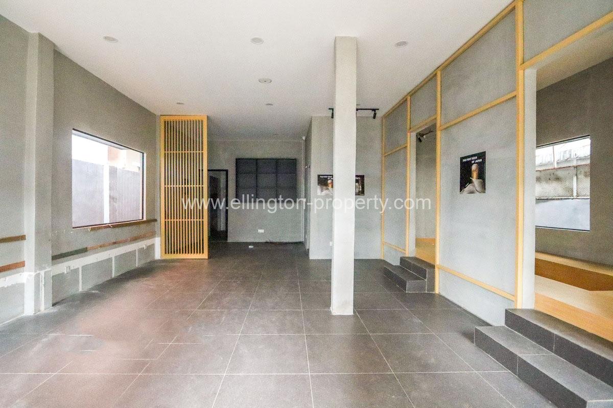 Commercial Villa For Rent In Bkk1 - Ellington Property