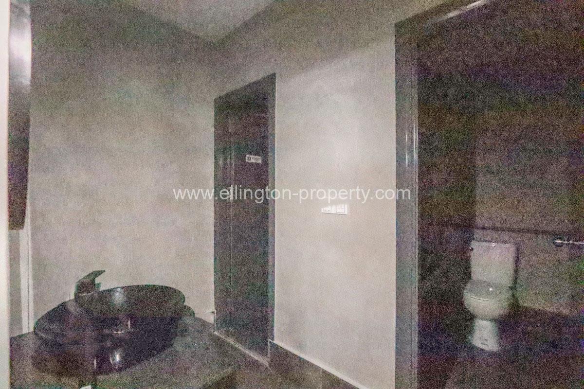 Commercial Villa For Rent In Bkk1 - Ellington Property