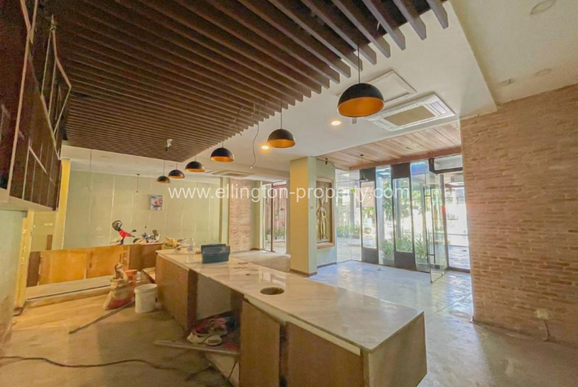 Shophouse For Rent In Bkk1 - Ellington Property