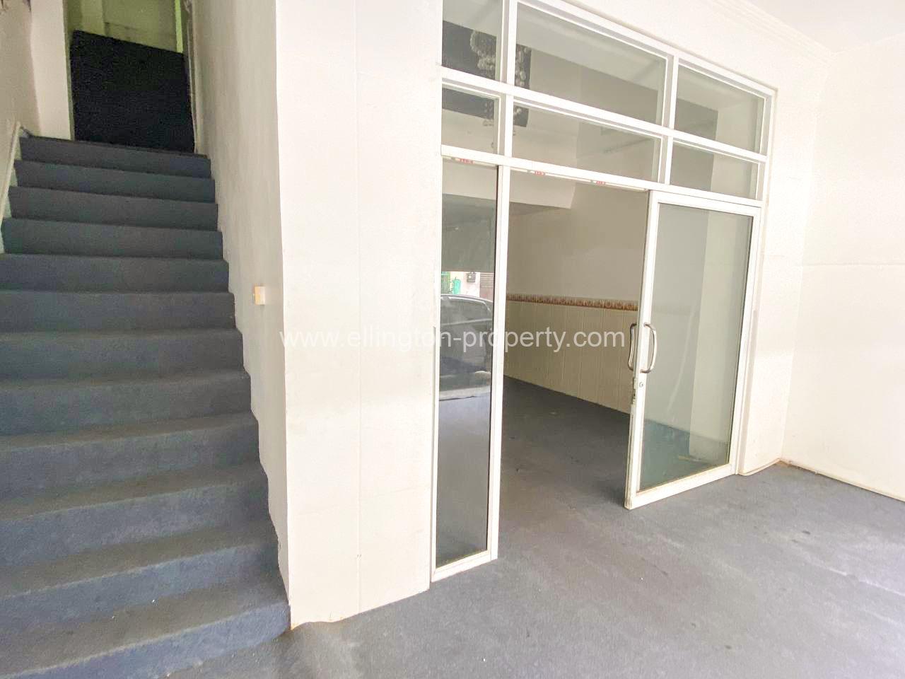 Flat House For Rent In Bkk - Ellington Property