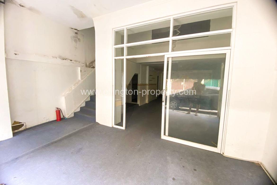 Flat House For Rent In Bkk - Ellington Property