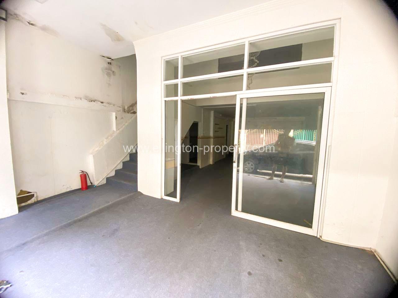 Flat House For Rent In Bkk - Ellington Property