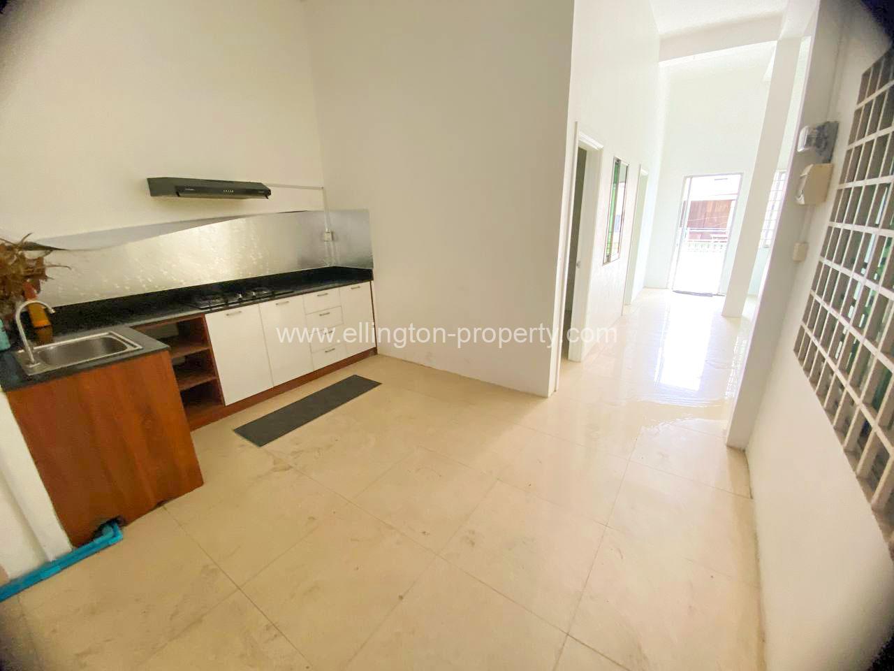 Flat House For Rent In Bkk - Ellington Property