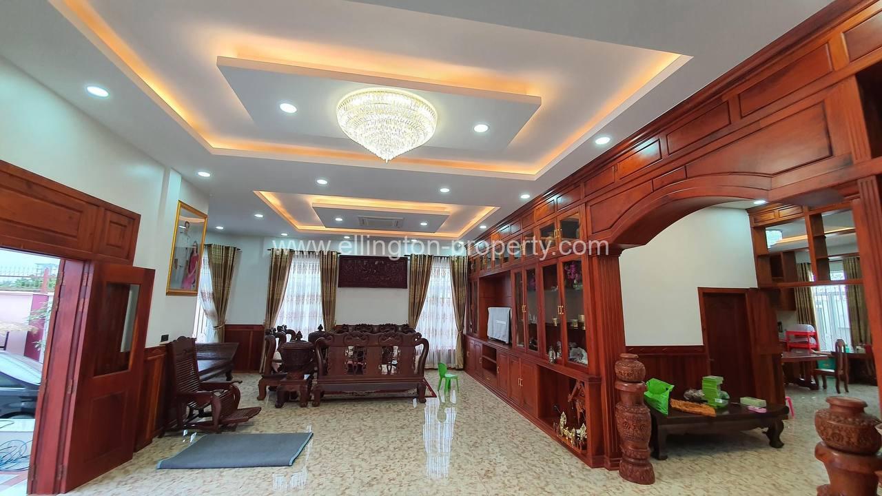 Single Villa For Rent At Sangkat Toul Sangkae - Ellington Property